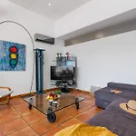 Moderna - Plusholidays