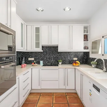 Moderna - Plusholidays Villa Calp