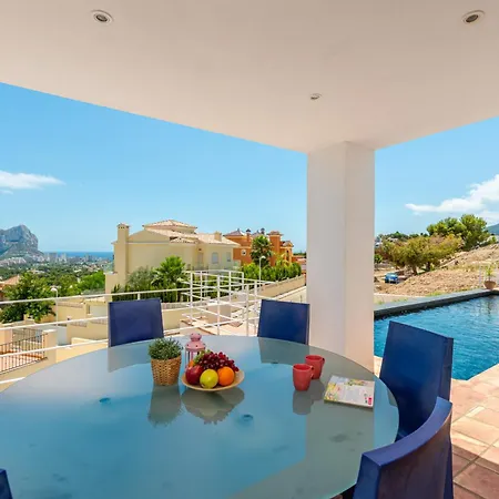 Moderna - Plusholidays Willa