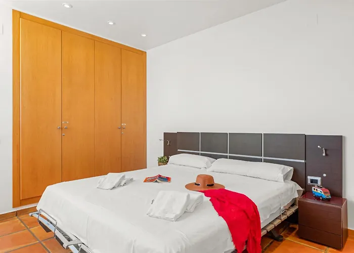 Moderna - Plusholidays 빌라 Ifach