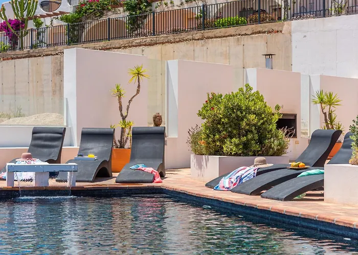 Moderna - Plusholidays 빌라 Ifach